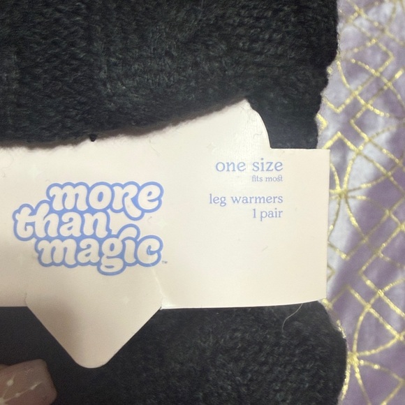 💥 LOWEST PRICE NWT (unless you bundle!) - Picture 2 of 4